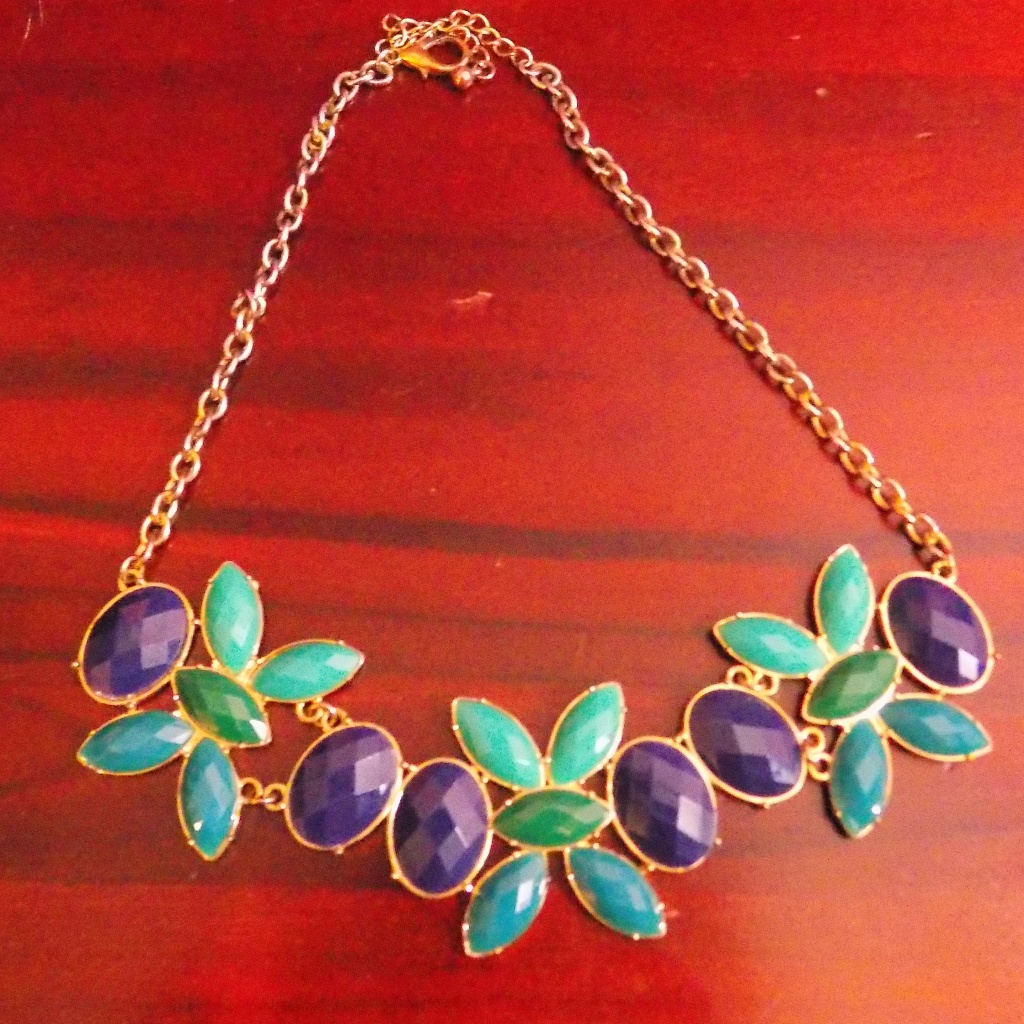 Floral Bib Necklace 15$